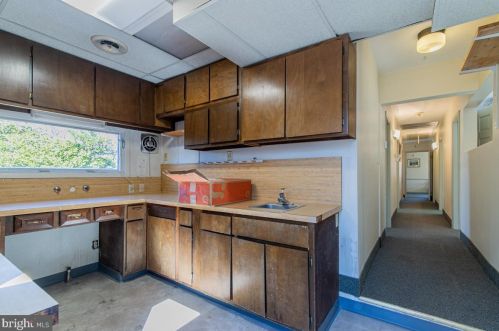 1028 Mcceney Ave, Silver Spring MD 20901-1456 exterior