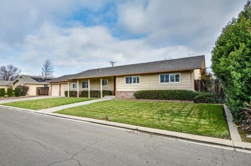 1112 Potomac Way, Modesto, CA 95355-4755