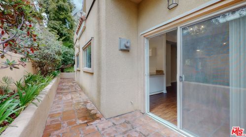 333 Loraine St, Glendale CA  91202-4421 exterior