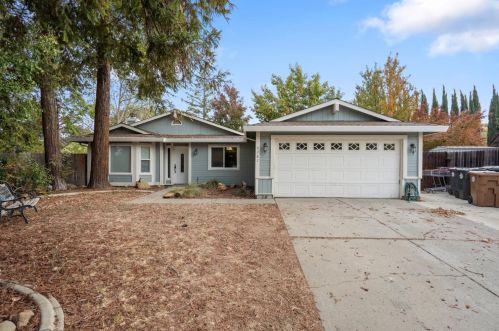 9287 Briles Ct, Elk Grove, CA 95624-2451