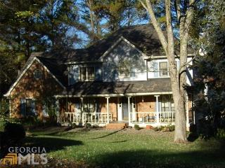 3174 Country Club Ct, Kennesaw, GA 30144-3076