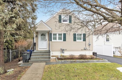 1 Highwood Ave, Norwalk, CT 06850-3603