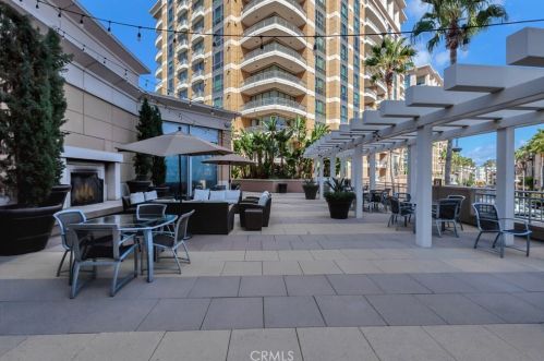 5082 Scholarship, Irvine CA  92612-5695 exterior