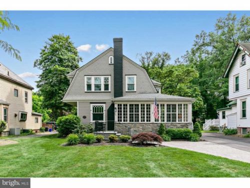 26 Cedar Ave, Camden, NJ 08109-2502