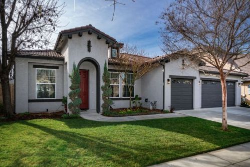 3090 Serena Ave, Clovis, CA 93619-9587