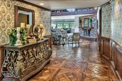 3918 Bon Homme Rd, Calabasas, CA 91302-5706