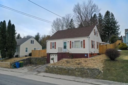 195 Bucks Hill Rd, Waterbury, CT 06704-1220