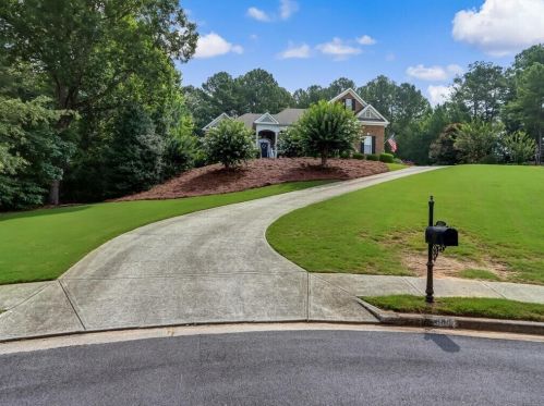 3590 Bulloch Lake Rd, Loganville, GA 30052-8650