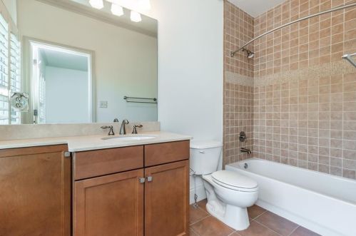 2767 Grv St, Atlanta GA  30319-2843 exterior