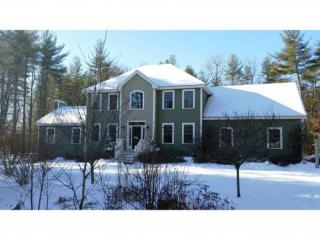 61 Boxwood Ln, Dover, NH 03820-6044