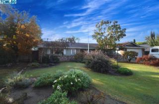 3445 Coppola Ave, Visalia, CA 93277-5911