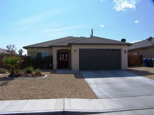 1237 Mariposa Ave, Ridgecrest, CA 93555-4835