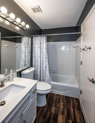 1677 Hickory Hill Dr, Saint Paul MN  55122-2527 exterior