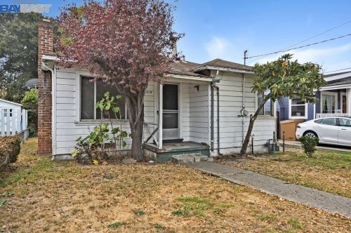 1518 Parker St, Berkeley, CA 94703-1823