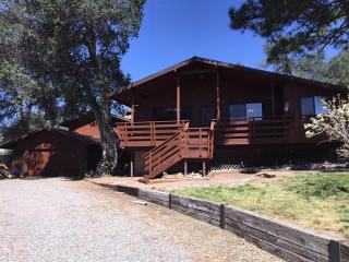 25004 Manzanita Ln, Descanso, CA 91916-9811