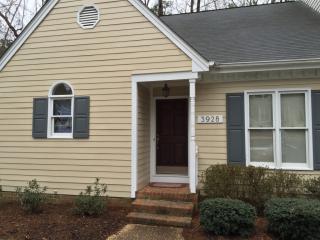 3928 Lake Ferry Dr, Raleigh, NC 27606-8061