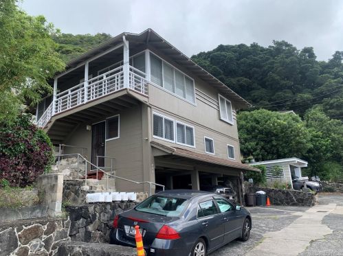 835 Puunani Pl, Honolulu HI  96817-1385 exterior
