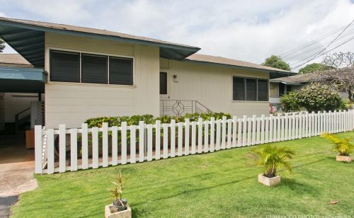 742 19th Ave, Honolulu HI  96816-4502 exterior