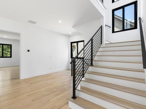 2374 Logan Cir, Atlanta GA  30318-2855 exterior