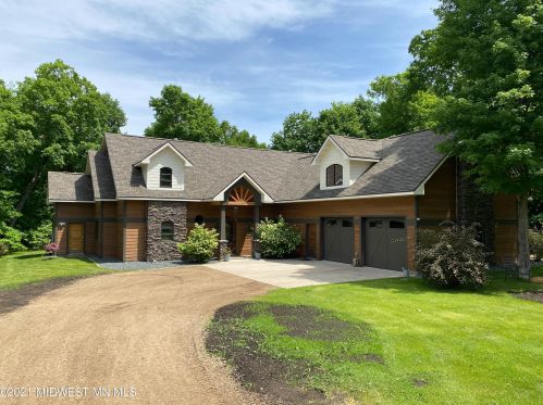 27177 Timber Hills Rd, Battle Lake, MN 56515-9196