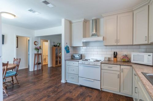 1645 Canal Farm Ln, Los Banos CA 93635-4405 exterior