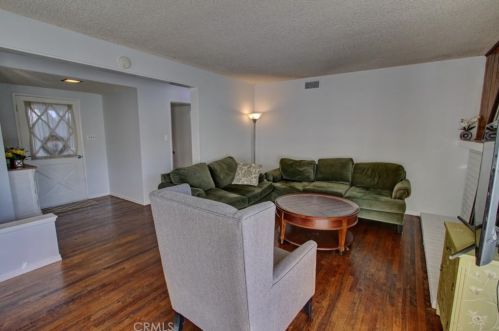 645 Hacienda St, Anaheim CA  92804-2656 exterior