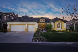 2163 Kirkcaldy Rd, Fallbrook, CA 92028-5407