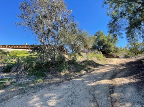 15747 Rancho Viejo Dr, Riverside CA  92506-5822 exterior