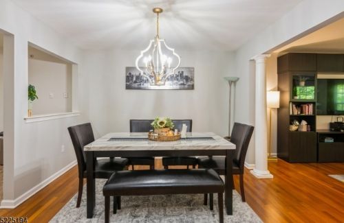 121 Forest Dr, Piscataway NJ  08854-2273 exterior