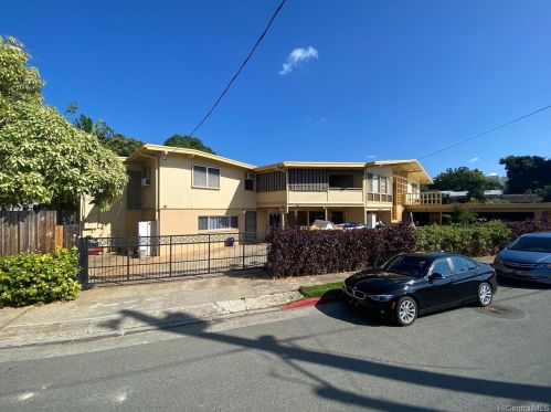 4040 Kulamanu St, Honolulu, HI 96816-4831
