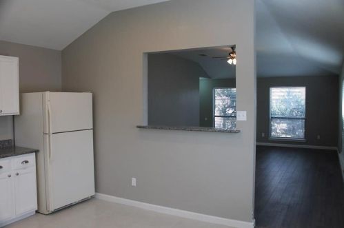 308 Shea St, Garland TX  75040-3759 exterior