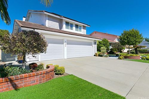 4543 Sherington Ct, Cypress, CA 90630-3504