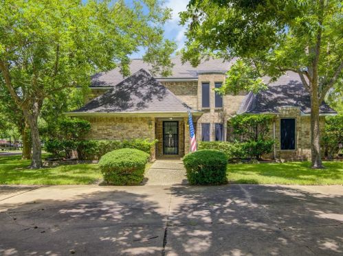 11801 H St, Morgans Point, TX 77571-9276