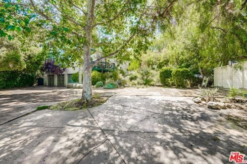 20569 Cheney Dr, Topanga, CA 90290-3715
