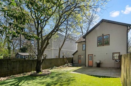 1118 Hawthorne St, Atlanta GA  30307-2610 exterior