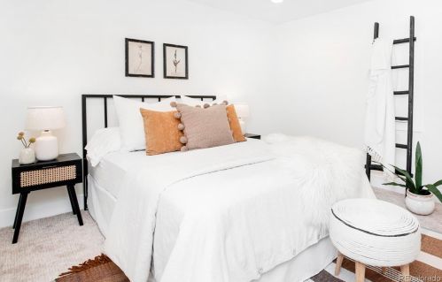 1744 Krameria St, Denver CO  80220-1555 exterior