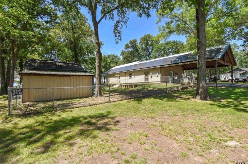 21900 Anchorage Dr, Chandler, TX 75758-8062
