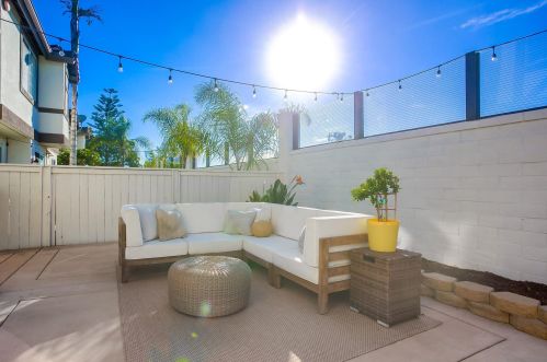 382 Carmel Creeper Pl, Encinitas CA  92024-7704 exterior