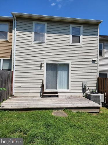 116 Kinsman View Cir, Silver Spring MD 20901-1661 exterior