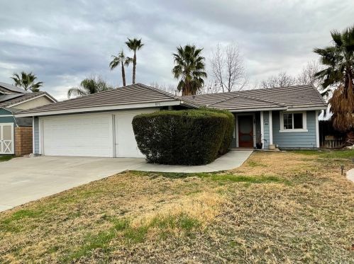 815 Horizon Ct, San Jacinto, CA 92582-6214