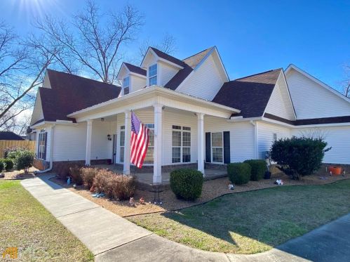 129 Lanier Loop, Kathleen, GA 31047-2431