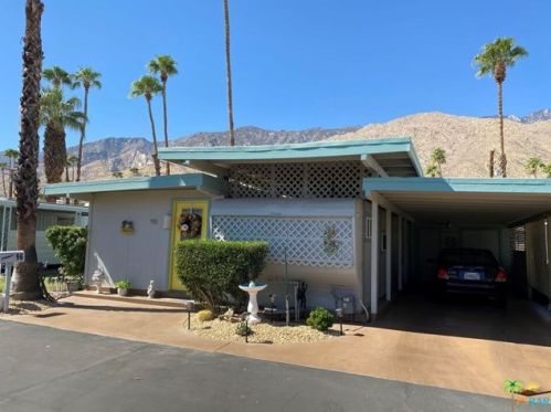 96 Caravan St, Palm Springs, CA 92264-0521