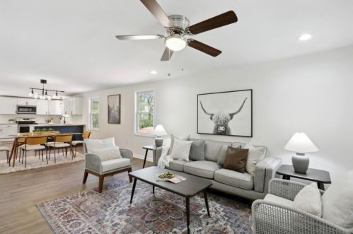 2695 George St, Atlanta GA  30318-1122 exterior