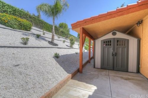16122 Ponderosa Ln, Riverside CA  92504-6155 exterior