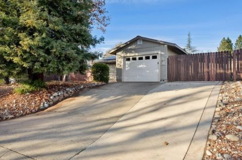 426 Cappella Dr, Diamond Springs, CA 95619-9347
