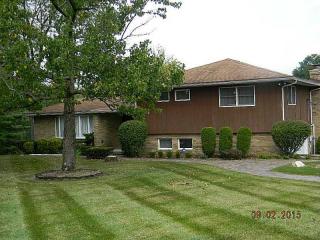 2936 Fox Hollow Rd, Springfield, OH 45502-8640