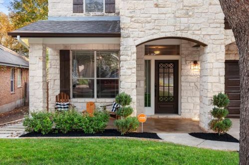 10305 Channel Island Dr, Austin TX  78747-2698 exterior
