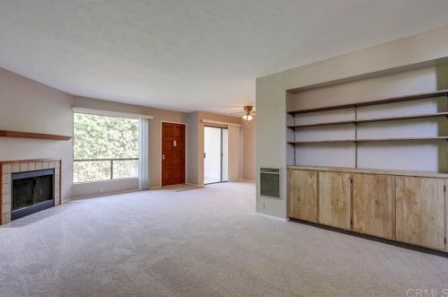 691 Ascot Dr, Vista CA 92083-4207 exterior