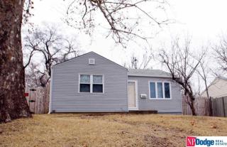 8340 Park Dr, Omaha, NE 68127-3747