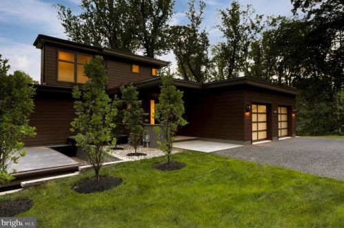 144 Drakes Corner Rd, Princeton NJ  08540-7519 exterior